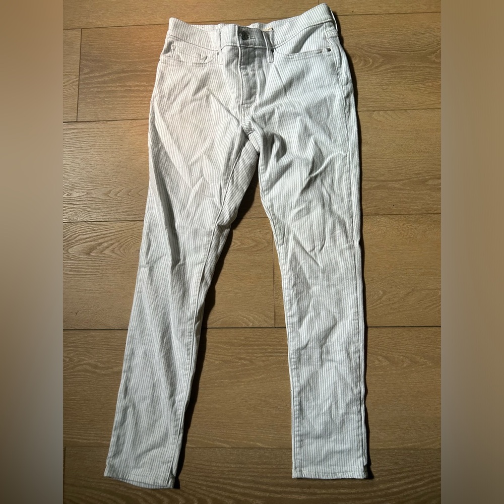 Levi's White and Gray Striped Skinny Pants